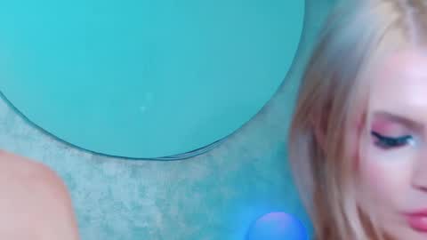 Lina and Den online show from November 18, 6:16 am