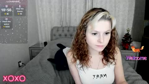 Snapshot of rocky_foxy chatting on January 28, 11:17 pm Rockel online show from January 28, 11:17 pm