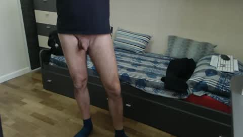 Snapshot of rod80 chatting on January 17, 8:24 am rod80 online show from January 17, 8:24 am