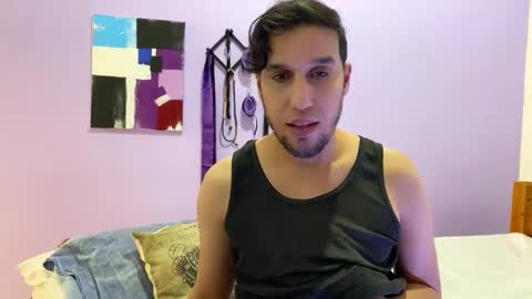 Snapshot of rodthiago chatting on January 24, 9:15 pm Thiago independent model online show from January 24, 9:15 pm