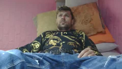 Banderas online show from May 6, 9:48 am