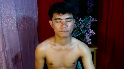 roianboyyy online show from July 1, 12:08 am