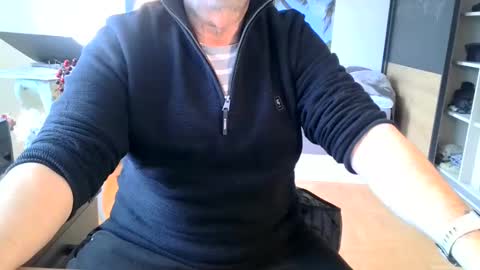 rolandloser1000 online show from February 21, 8:40 am