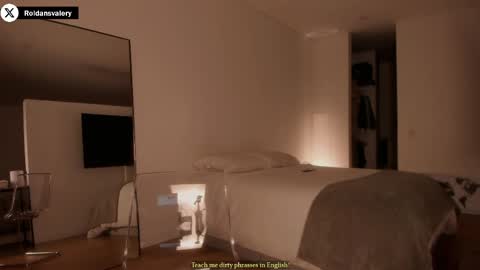 Valery Roldans online show from May 19, 3:13 am