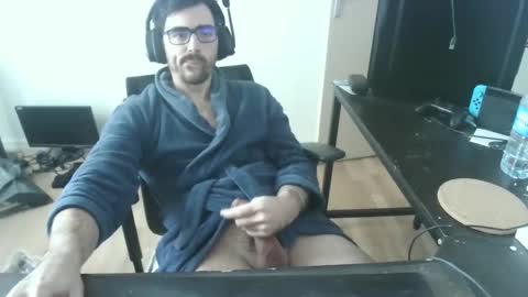 Snapshot of romainb72 chatting on January 30, 12:16 pm romainb72 online show from January 30, 12:16 pm
