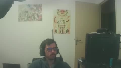 Snapshot of romainb72 chatting on January 31, 7:08 pm romainb72 online show from January 31, 7:08 pm