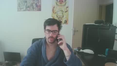 Snapshot of romainb72 chatting on February 25, 8:25 am romainb72 online show from February 25, 8:25 am