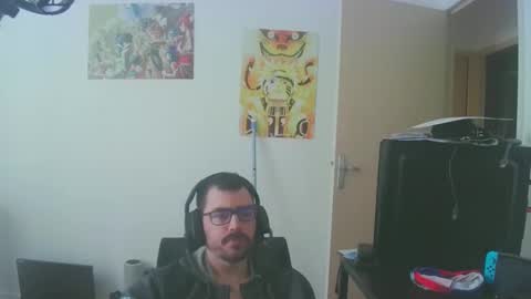 Snapshot of romainb72 chatting on March 10, 11:34 am romainb72 online show from March 10, 11:34 am