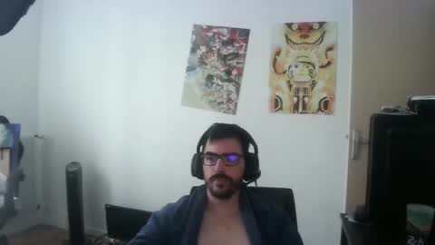 Snapshot of romainb72 chatting on September 13, 7:33 am romainb72 online show from September 13, 7:33 am