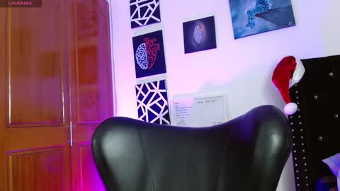 Roman online show from February 5, 8:23 pm