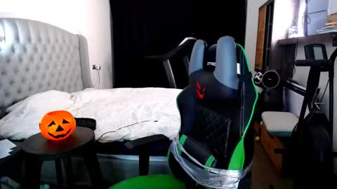 romantic_twunk online show from October 29, 2:13 am