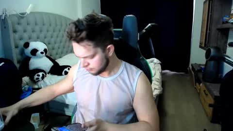 romantic_twunk online show from October 19, 8:30 am