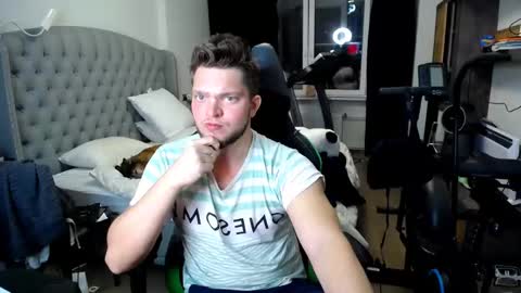 romantic_twunk online show from October 17, 4:44 pm