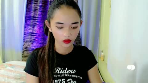 Snapshot of romanticslutxxx chatting on December 7, 9:28 pm empress online show from December 7, 9:28 pm