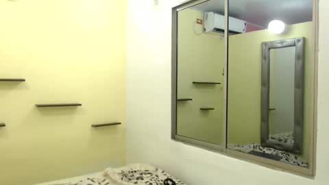 romina online show from April 1, 3:07 am