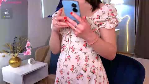 Olivia online show from February 18, 8:25 am