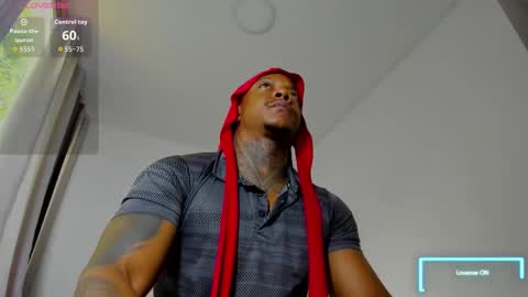 Ronnie 777 online show from October 21, 12:10 pm