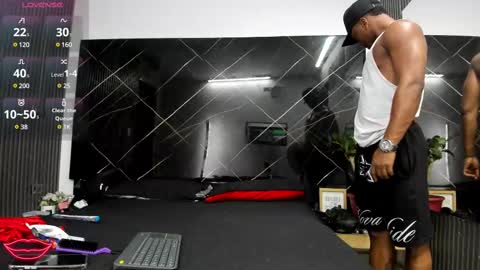 Ronnie 777 online show from March 4, 8:38 pm