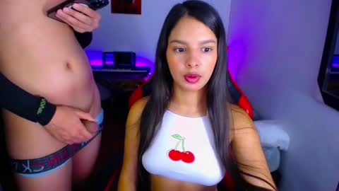  MIA AND PAUL online show from November 8, 4:32 pm