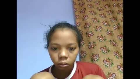 rosah225127 online show from May 22, 4:08 am