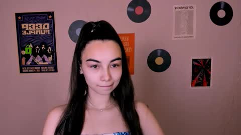 rosalie_shy online show from November 21, 7:45 pm