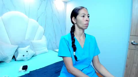 Snapshot of rosalinda_cortez chatting on February 18, 12:28 pm Rosalinda online show from February 18, 12:28 pm