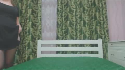 RosalNiils online show from February 23, 5:29 pm