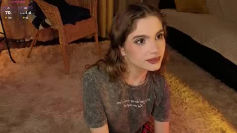 Kylie online show from February 28, 5:28 pm