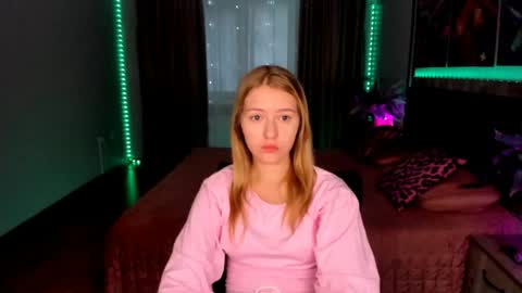 RosaRising online show from June 30, 4:23 am