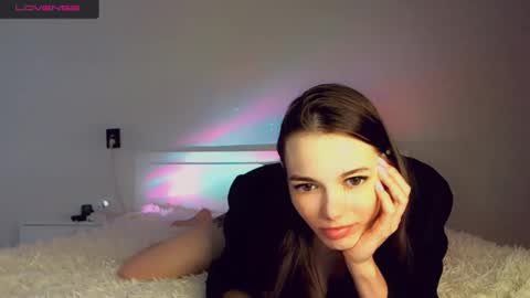Snapshot of rose__luck chatting on February 7, 3:19 pm rose__luck online show from February 7, 3:19 pm