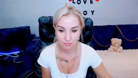 rose  shine online show from September 8, 5:23 pm