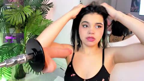 rose_jener06 online show from February 23, 5:26 pm