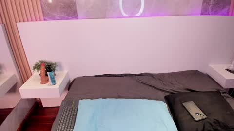 Rose 3 online show from March 7, 3:18 pm