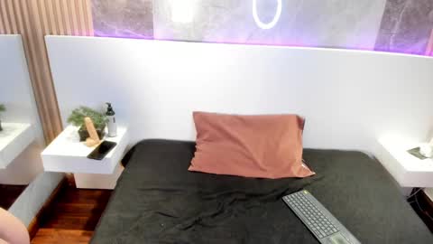 Rose 3 online show from February 15, 12:11 pm