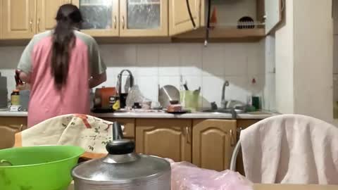 Rose and the Collector online show from September 14, 4:08 pm