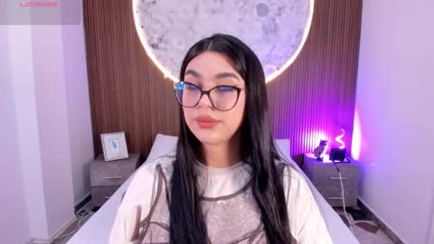 Rose online show from December 18, 2:12 pm