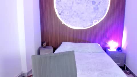 Rose online show from February 12, 2:42 pm