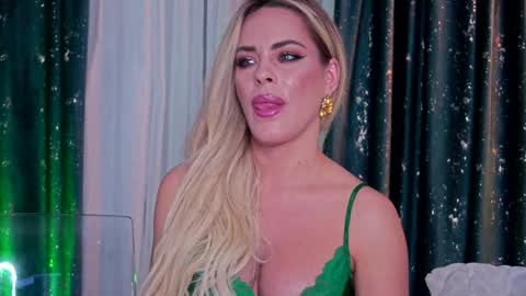 Sonia online show from May 22, 7:53 pm