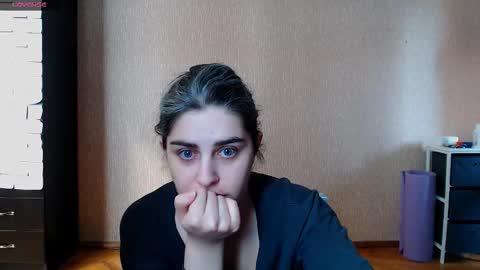 Rose online show from March 6, 9:19 am