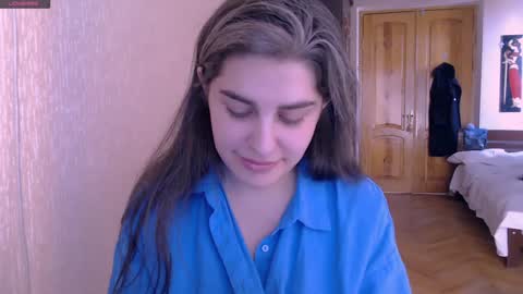 Snapshot of roselina_ chatting on February 7, 11:56 am Rose online show from February 7, 11:56 am