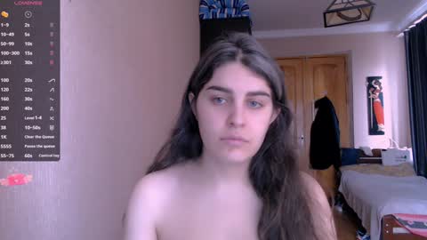 Snapshot of roselina_ chatting on January 27, 9:23 am Rose online show from January 27, 9:23 am