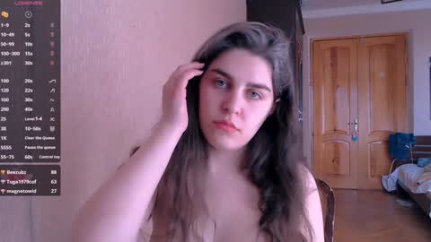 Snapshot of roselina_ chatting on February 2, 10:35 am Rose online show from February 2, 10:35 am