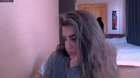 Snapshot of roselina_ chatting on February 28, 9:25 am Rose online show from February 28, 9:25 am