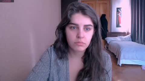 Snapshot of roselina_ chatting on February 28, 6:21 am Rose online show from February 28, 6:21 am