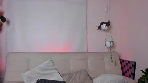 Snapshot of roselinedior chatting on January 30, 12:59 pm Lyla OF roselinedior online show from January 30, 12:59 pm