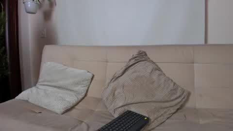 Snapshot of roselinedior chatting on January 27, 3:50 pm Lyla OF roselinedior online show from January 27, 3:50 pm