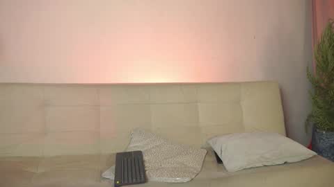 Snapshot of roselinedior chatting on March 10, 9:29 pm Lyla OF roselinedior online show from March 10, 9:29 pm