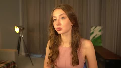 Elsa online show from October 25, 4:13 am