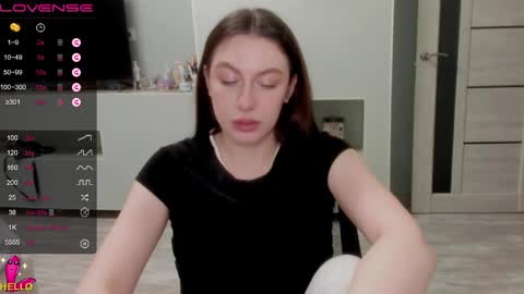 Julia online show from March 26, 9:42 pm