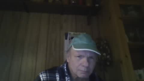 roses2u1958 online show from February 2, 2:24 pm